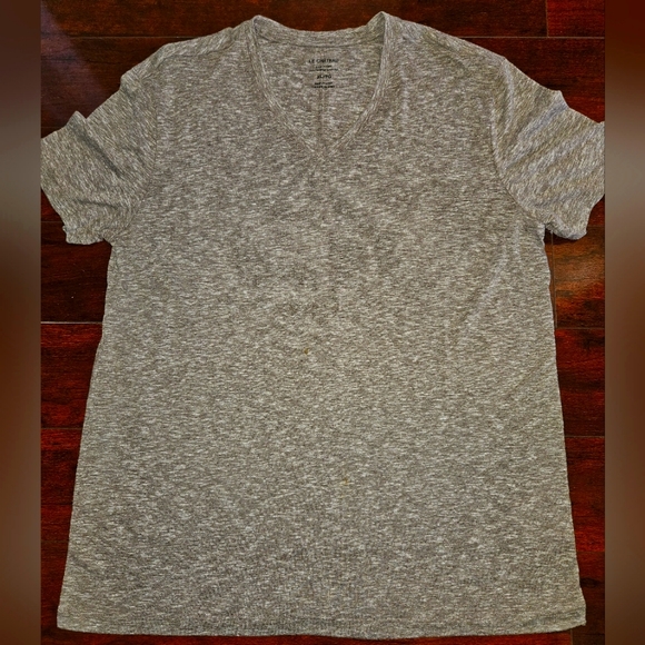 Le Chateau V Neck T-shirt - Picture 1 of 1
